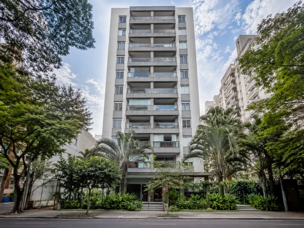 Apartamento 2 dormitórios em Moema