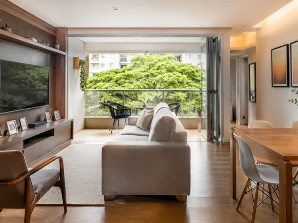 Apartamento 2 dormitórios em Moema