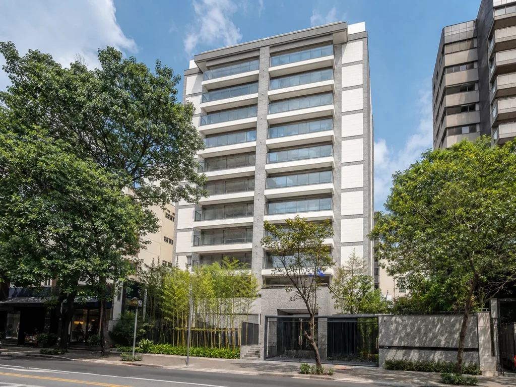 Apartamento 3 dormitórios reformado em Pinheiros
